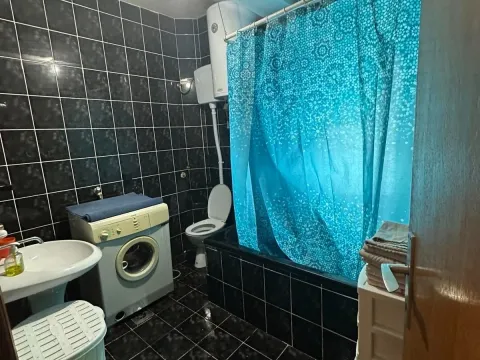 Rent, house, 140m², Farmaci, Podgorica - image 14