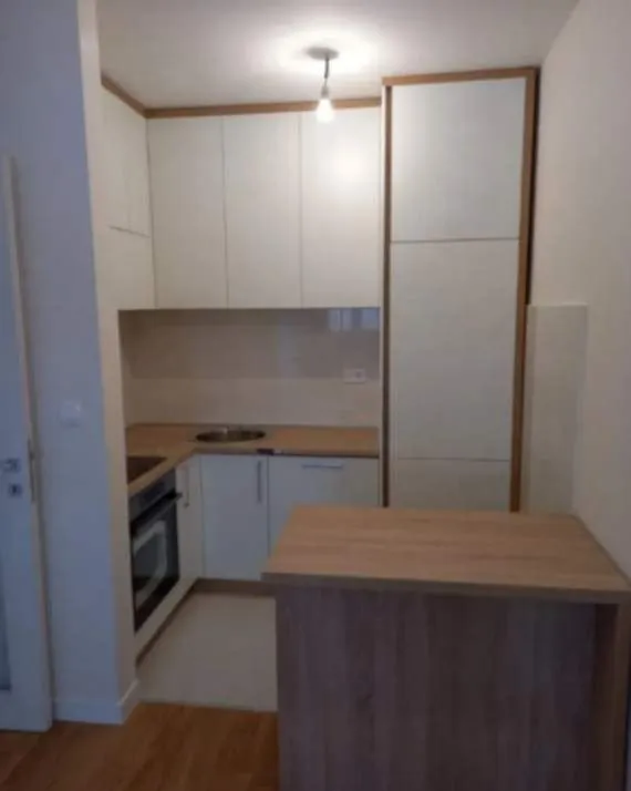 Izdavanje, jednosoban stan, 45m², Central Point, Podgorica