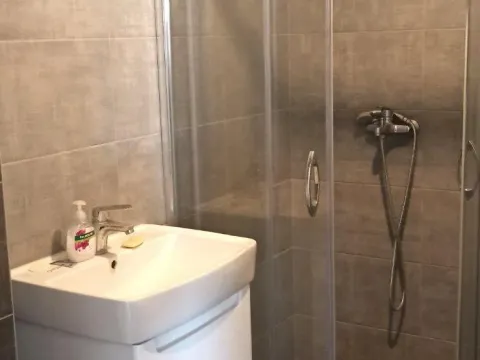 Sale, three bedroom apartment, 70m², Zemun Sve Podlokacije, Beograd - image 2