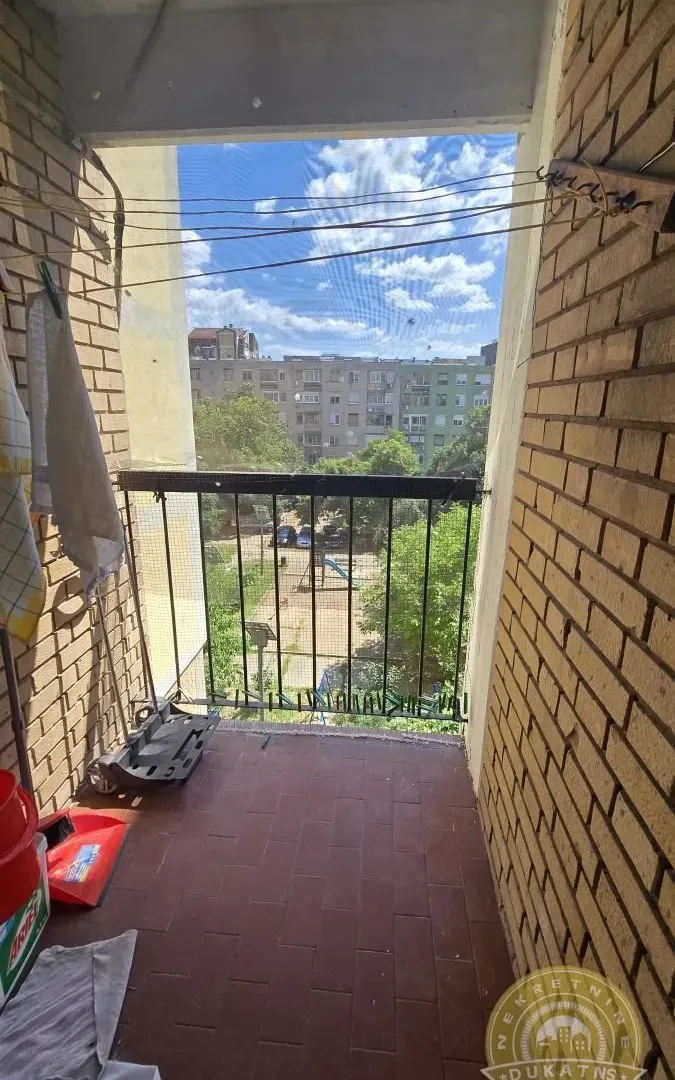 Izdavanje, dvosoban stan, 66m², Banatić, Novi Sad Sve Podlokacije