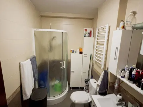 Prodaja, trosoban stan, 86m², Stari Aerodrom, Podgorica - image 10