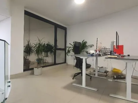 Izdavanje, poslovni prostor, 178m², Telep, Novi Sad Sve Podlokacije - image 4