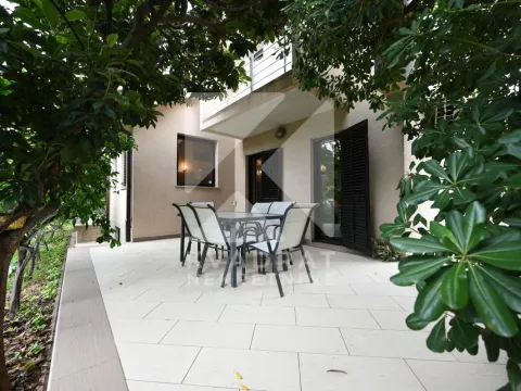 Sale, house, 280m², Masline, Podgorica - image 28