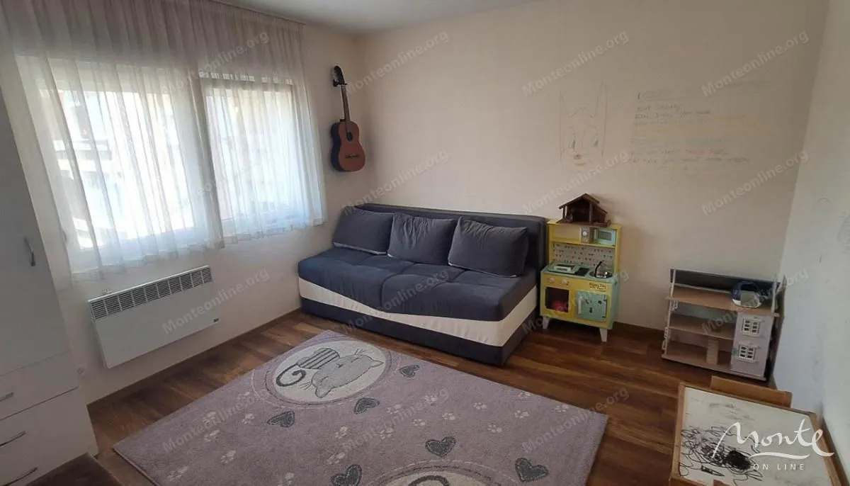 Prodaja, trosoban stan, 89m², Podgorica, Crna Gora