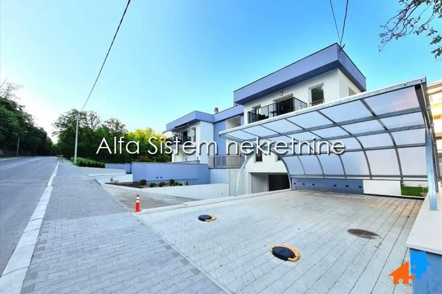 Rent, four bedroom apartment, 160m², Savski Venac, Beograd