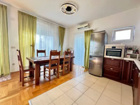 Sale, two bedroom apartment, 98m², Bečići, Budva - image 3