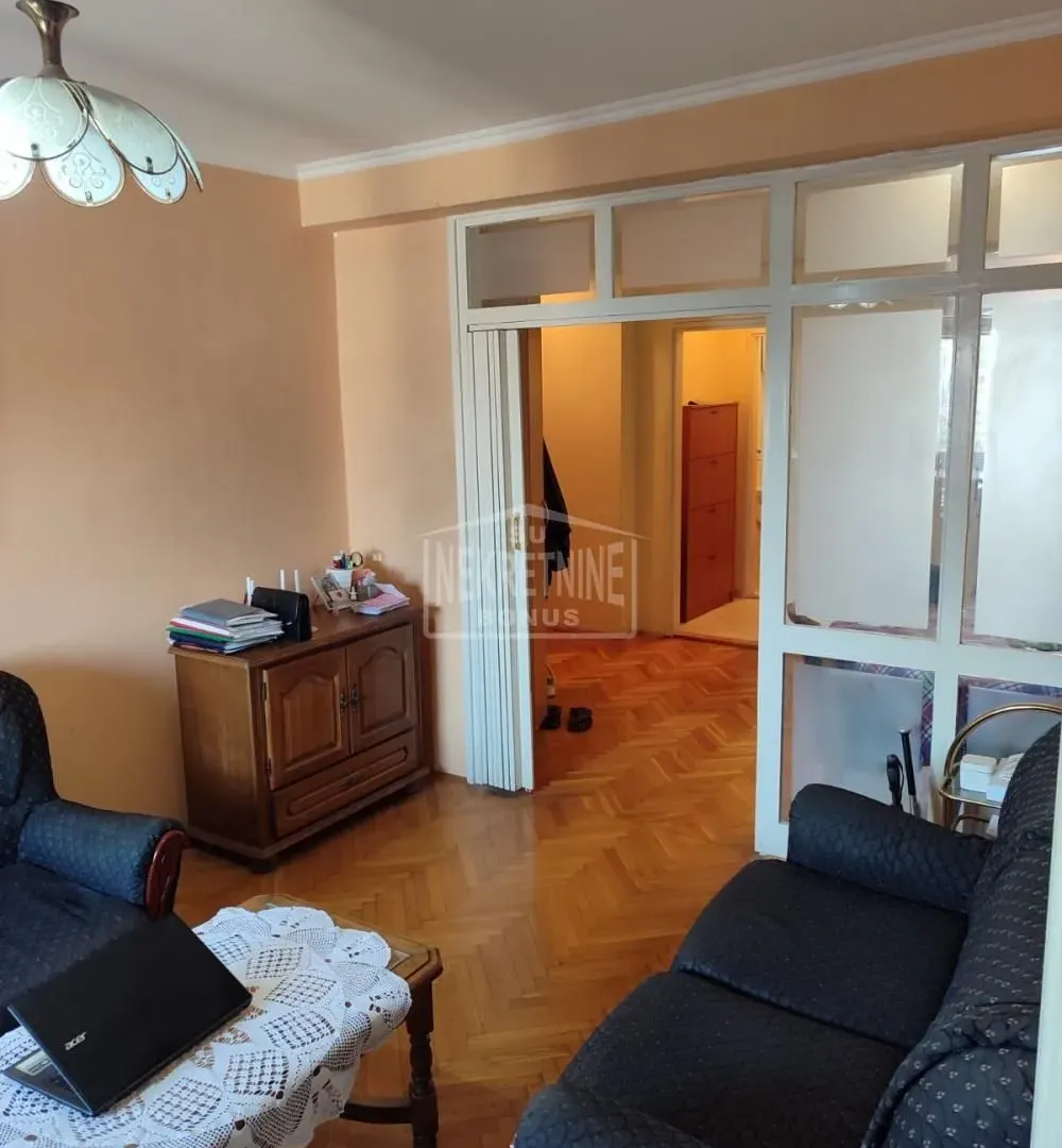 Prodaja, četvorosoban stan, 79m², Radijalac, Subotica