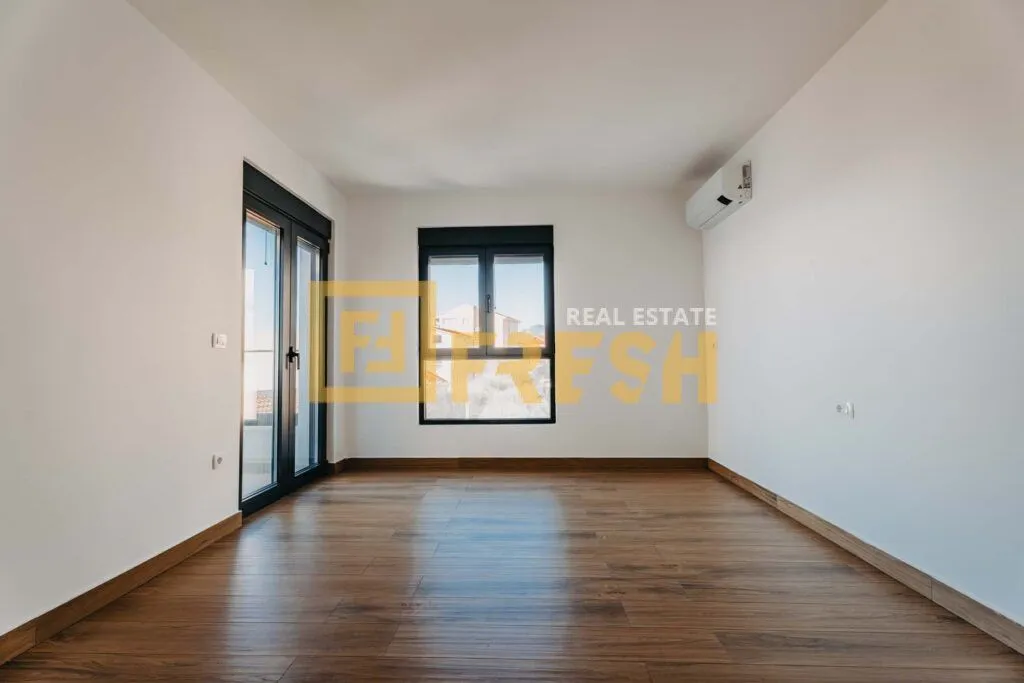 Rent, hospitality venue, 1600m², Budva, Crna Gora