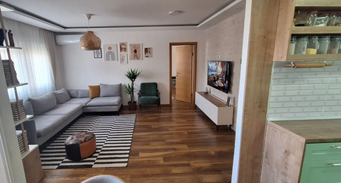 Prodaja, trosoban stan, 89m², Autobuska stanica, Podgorica