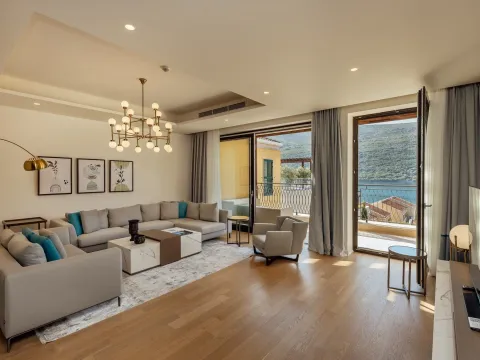 Sale, two bedroom apartment, 290m², Portonovi, Herceg Novi - image 5