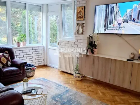 Sale, three bedroom apartment, 80m², Voždovac Sve Podlokacije, Beograd