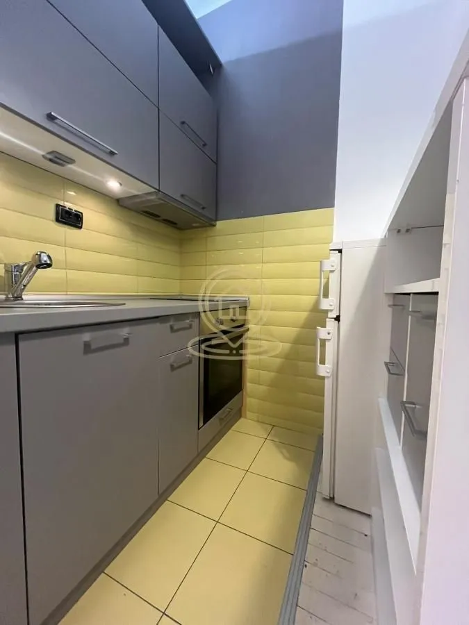 Rent, office space, 80m², Stari Grad, Beograd