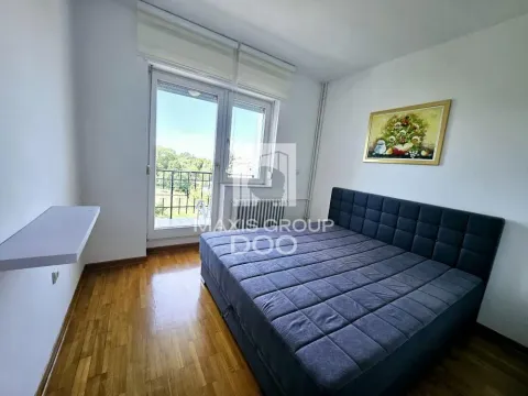 Rent, three bedroom apartment, 90m², Savski Venac, Beograd - image 7