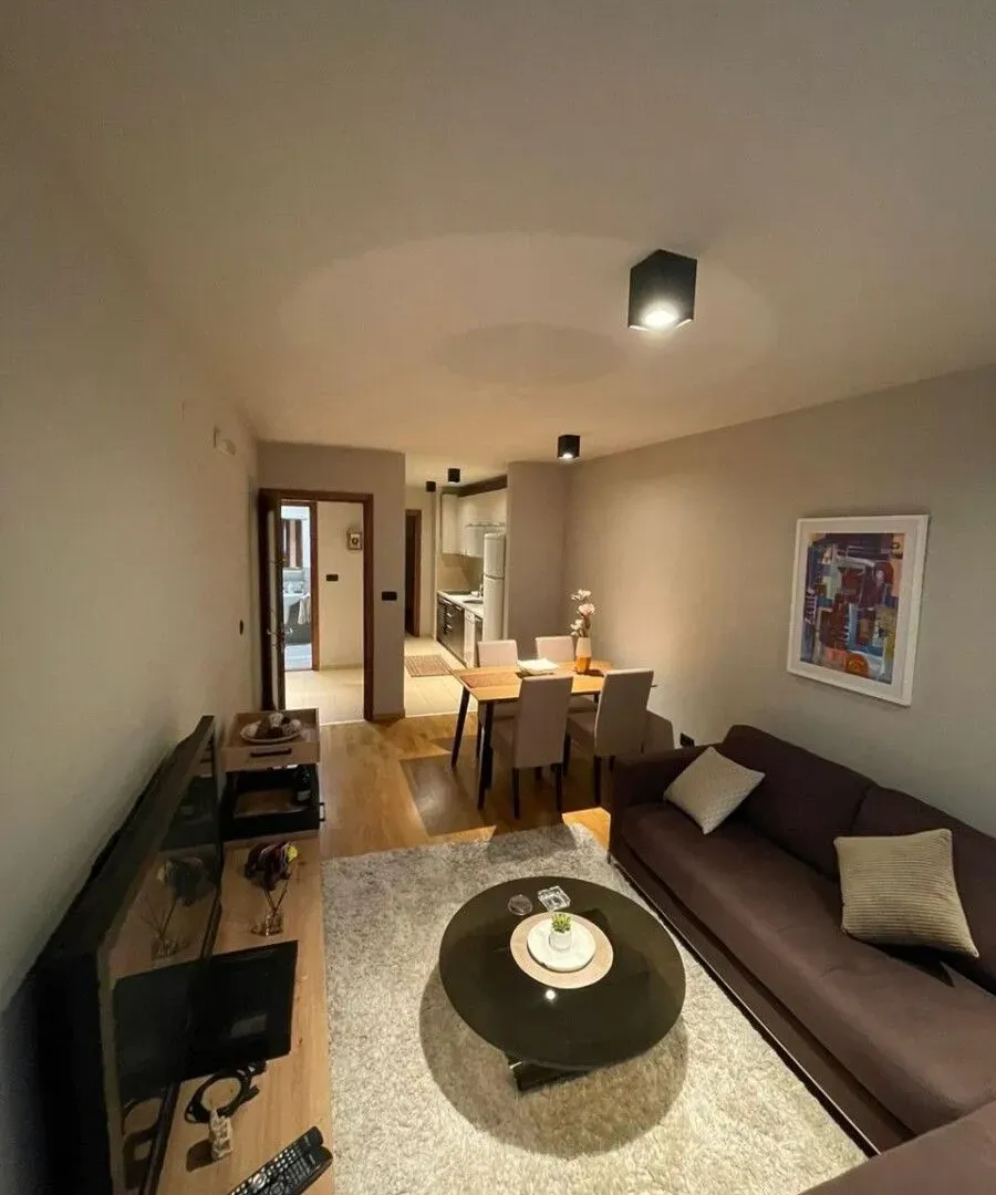 Izdavanje, jednosoban stan, 48m², Tološi, Podgorica