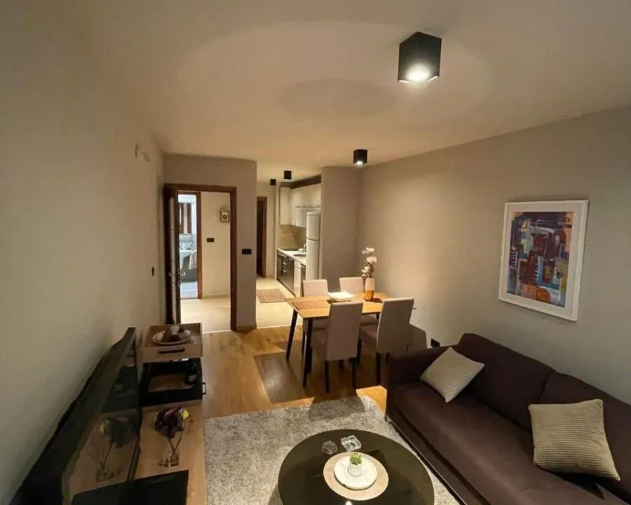 Izdavanje, jednosoban stan, 48m², Tološi, Podgorica