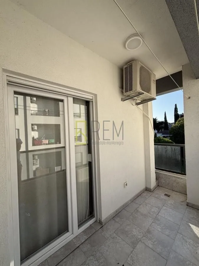 Prodaja, dvosoban stan, 67m², Centar, Podgorica