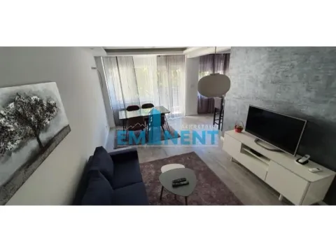 Rent, three bedroom apartment, 81m², Čubura, Beograd