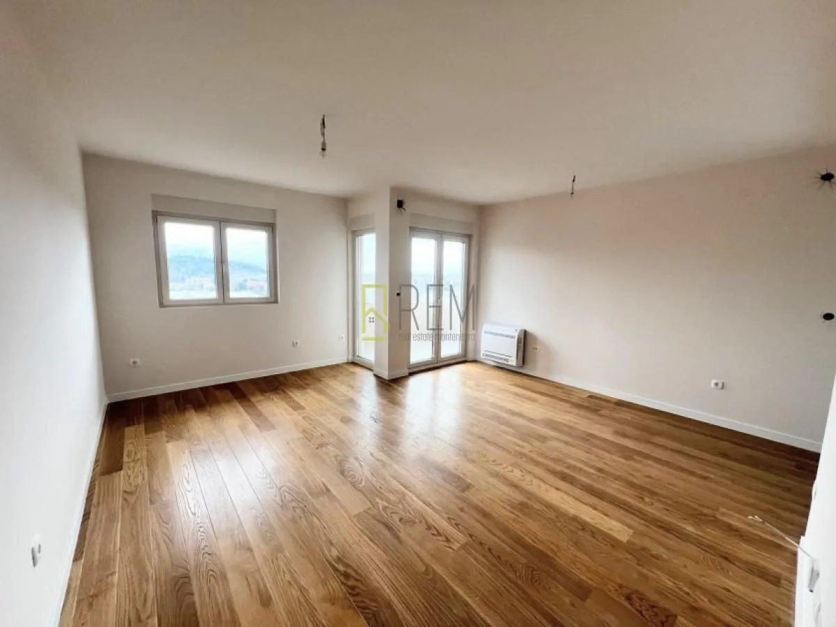 Prodaja, dvosoban stan, 71m², Central Point, Podgorica