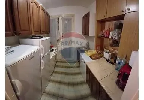 Izdavanje, dvosoban stan, 60m², Kotor, Crna Gora - image 3