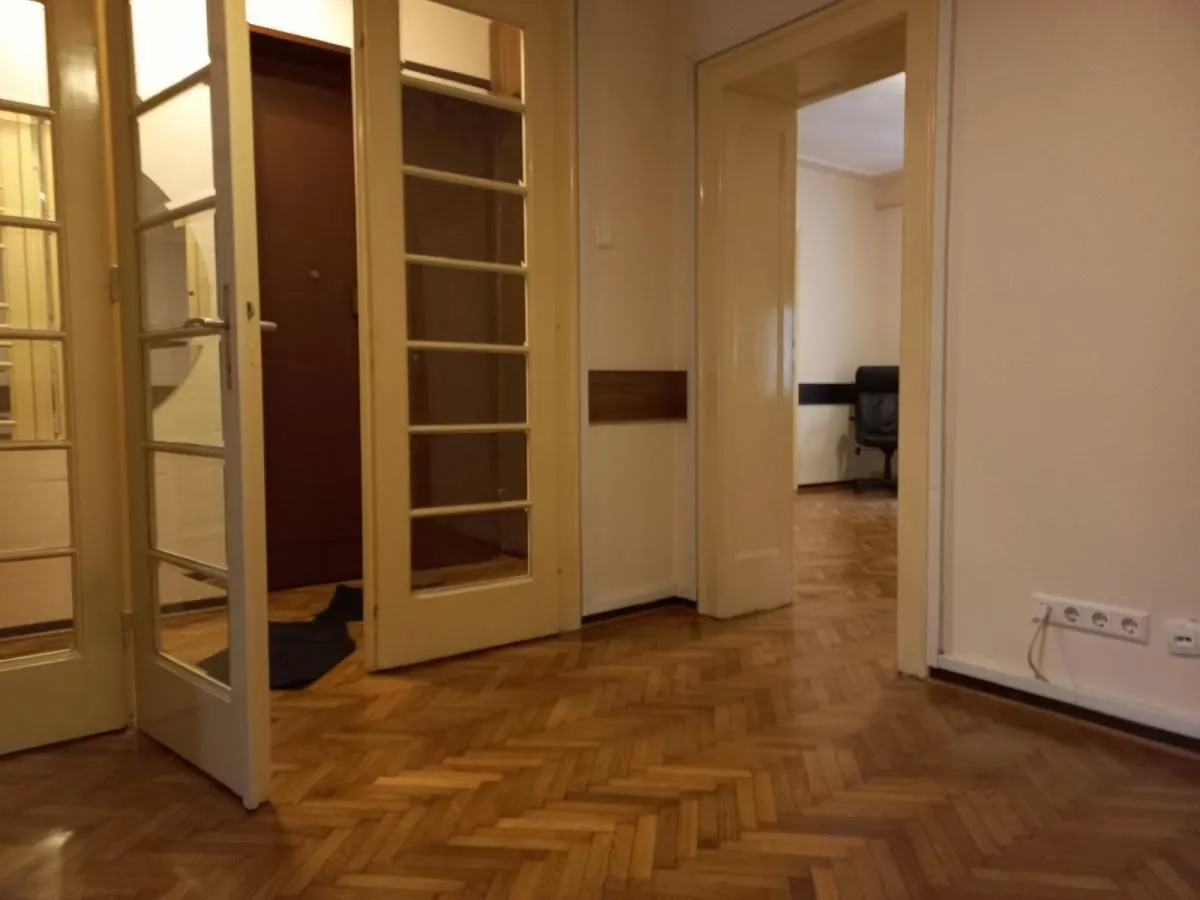 Izdavanje, poslovni prostor, 122m², Klinički Centar, Beograd