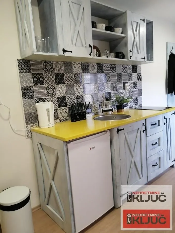 Prodaja, jednosoban stan, 37m², Centar, Novi Sad