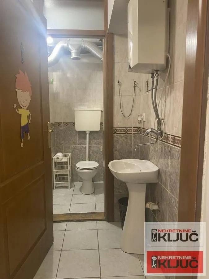 Rent, office space, 160m², Grbavica, Novi Sad Sve Podlokacije