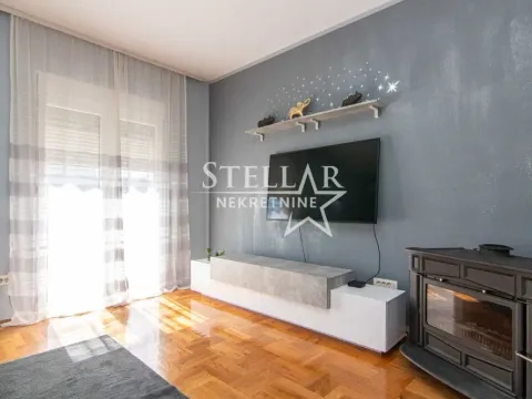 Izdavanje,  kuća, 120m2, Tološi, Podgorica
