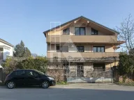 Prodaja, kuća, 330m², Zlatica, Podgorica - image 1