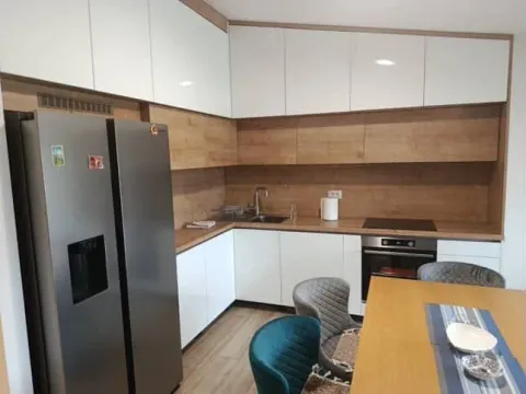 Izdavanje, dvosoban stan, 100m², Preko Morače, Podgorica - image 11