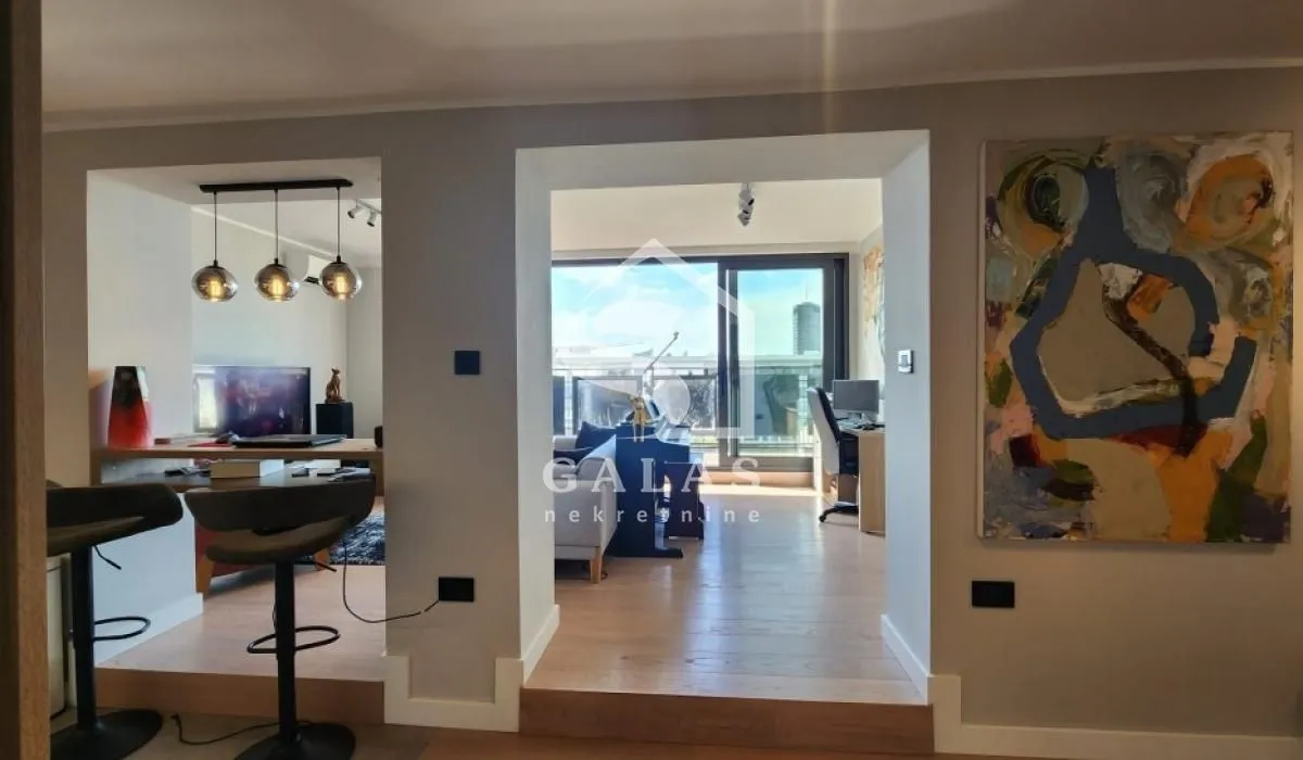 Sale, three bedroom apartment, 105m², Slavija, Vračar Sve Podlokacije