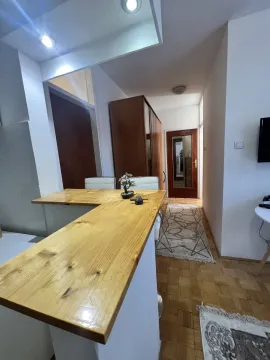 Izdavanje, dvosoban stan, 35m², Stari Aerodrom, Podgorica - image 4