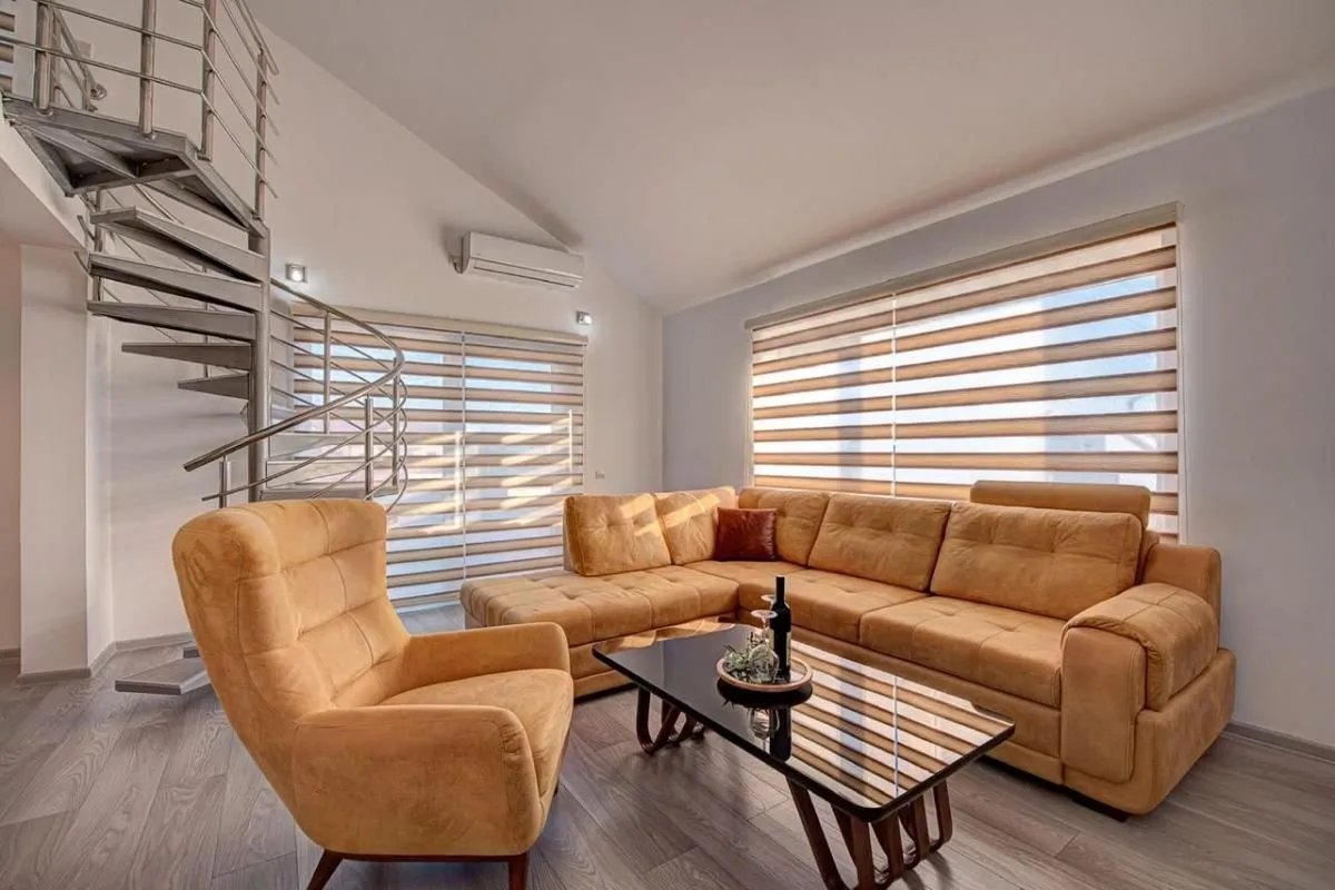 Rent, three bedroom apartment, 150m², Donja Lastva, Tivat