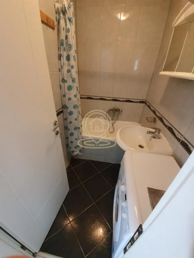 Rent, three bedroom apartment, 44m², Vračar Hram, Vračar Sve Podlokacije