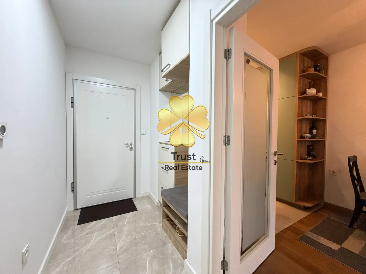 Izdavanje, jednosoban stan, 50m², Podgorica, Crna Gora