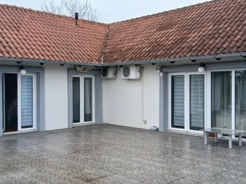 Prodaja, kuća, 192m², Amerić, Mladenovac - image 2