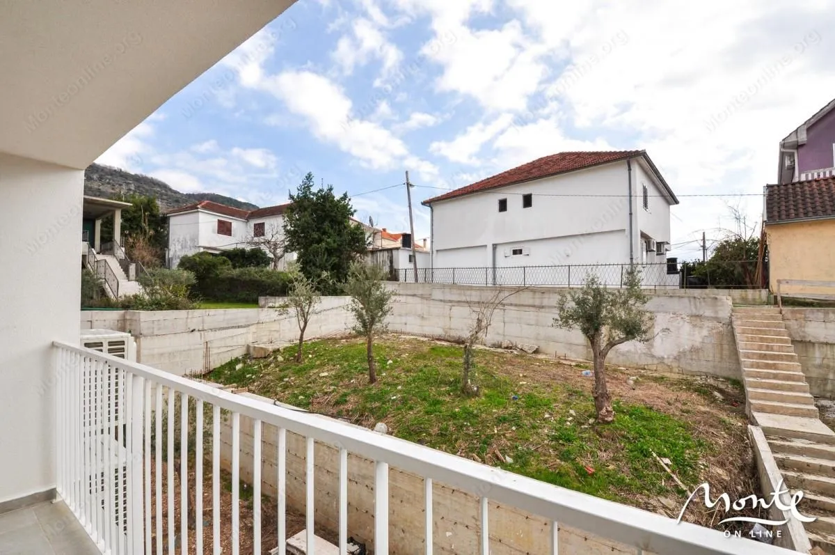 Sale, four bedroom apartment, 124m², Tivat, Crna Gora