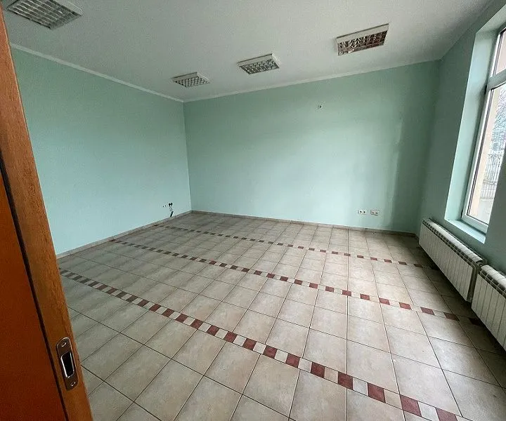 Rent, office space, 2600m², Stara Pazova, Srbija