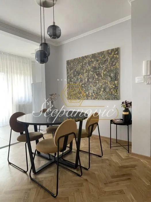 Prodaja, dvosoban stan, 55m², Stari grad, Novi Sad