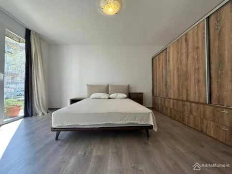 Prodaja, dvosoban stan, 48m², Centar, Tivat - image 1