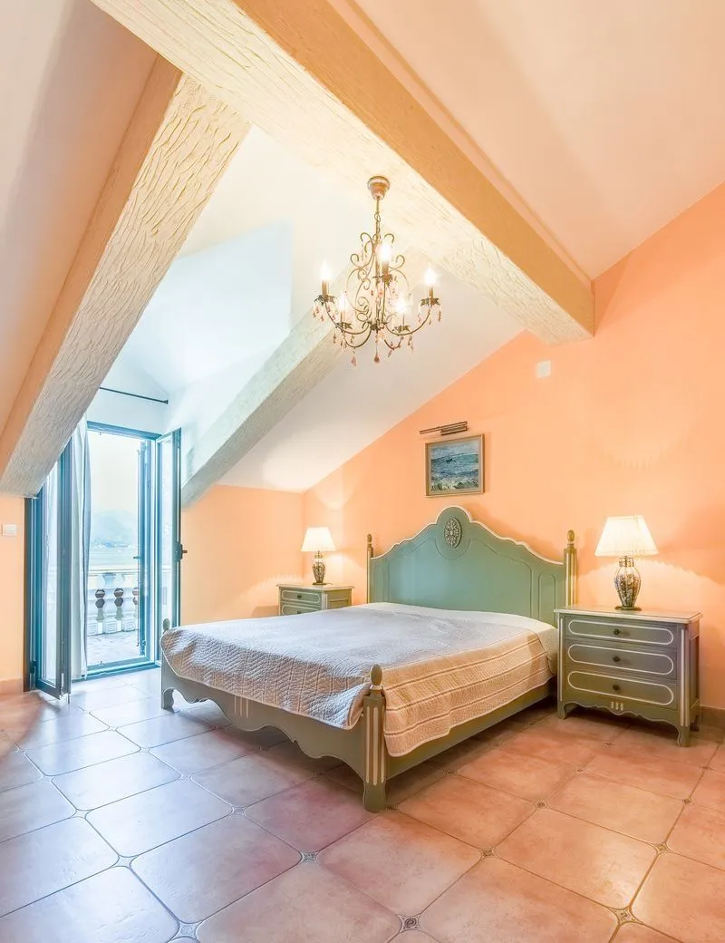 Sale, house, 365m², Dobrota, Kotor