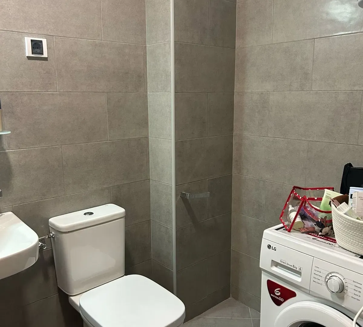 Izdavanje, dvosoban stan, 51m², Kava, Tivat