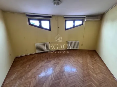 Rent, apartment, 160m², Savski Venac, Beograd - image 9