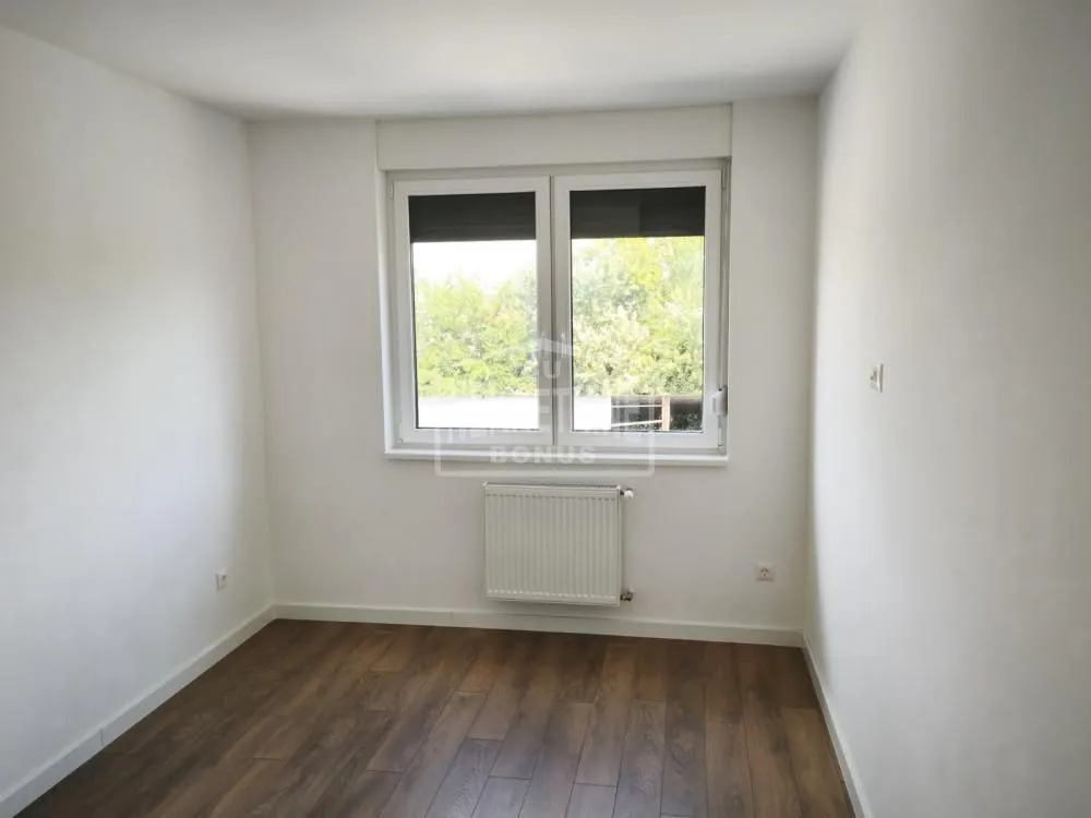Rent, three bedroom apartment, 74m², Radijalac, Subotica