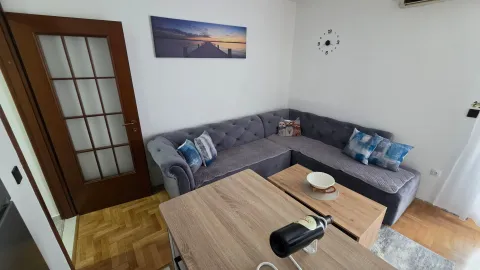 Rent, one bedroom apartment, 26m², Stari Aerodrom, Podgorica - image 4