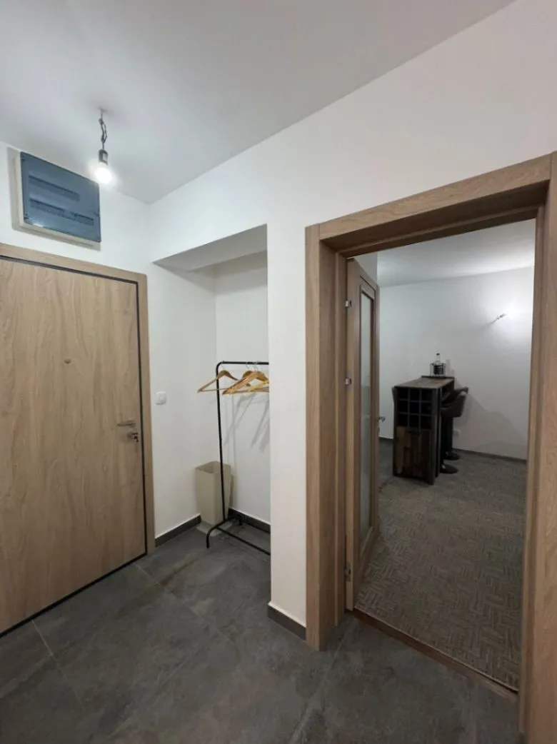 Rent, office space, 70m², Master Kvart, Podgorica