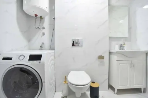 Sale, one bedroom apartment, 43m², Bečići, Budva - image 14
