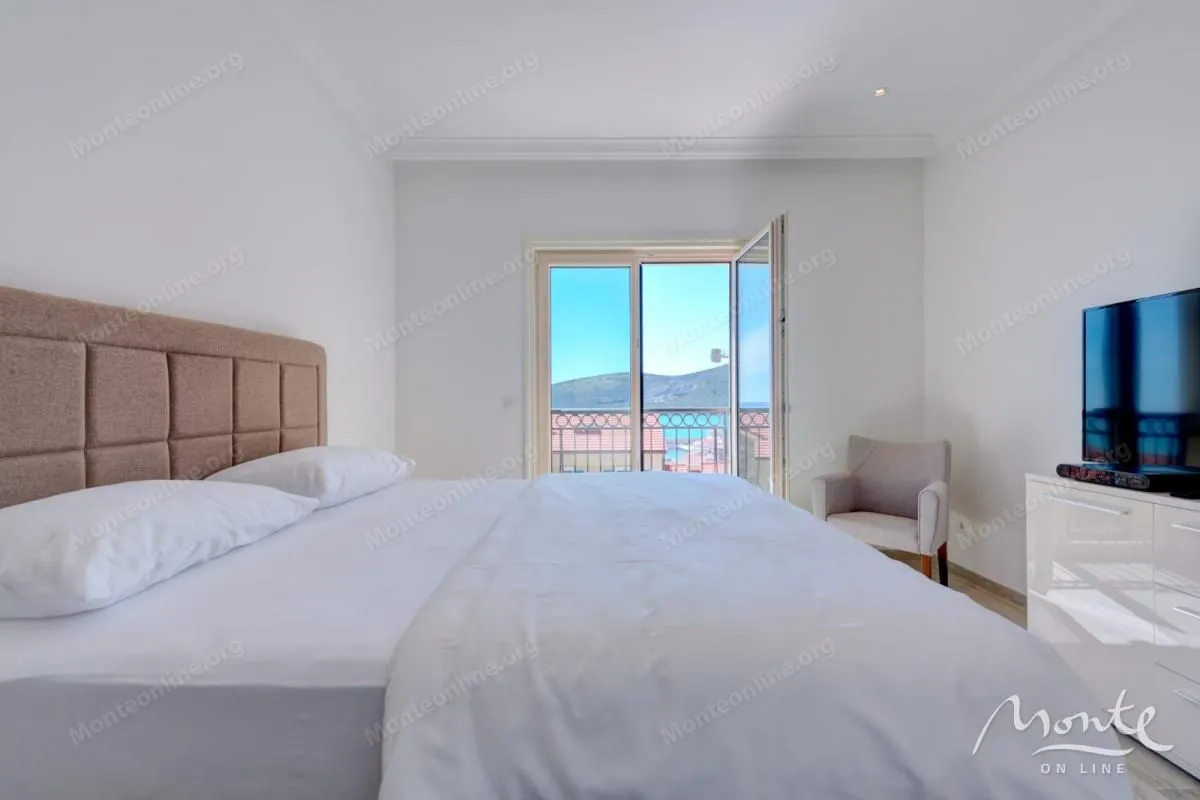 Prodaja, dvosoban stan, 143m², Luštica Bay, Tivat