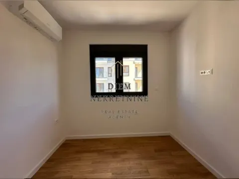 Sale, two bedroom apartment, 57m², Šušanj, Bar - image 12