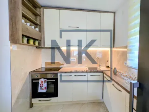 Rent, two bedroom apartment, 78m², Blok 5, Podgorica - image 8