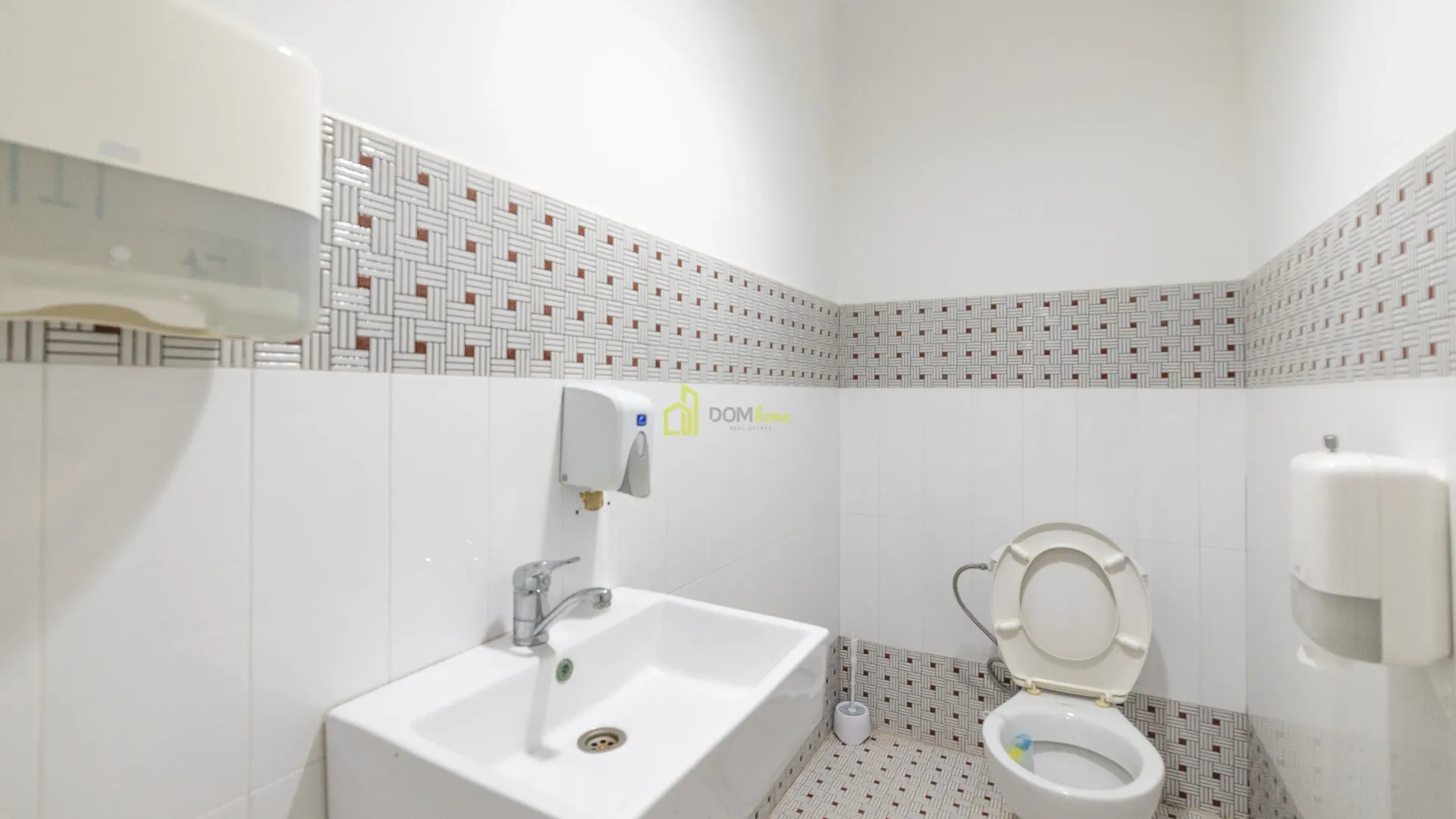 Sale, office space, 1343m², Centar, Podgorica